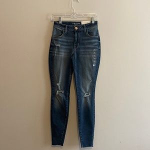 Maurices jeans